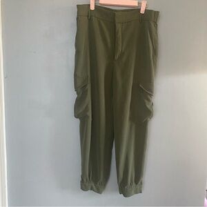 Zara Women's Green Cargo Pants with snap detail at ankle SZ XL